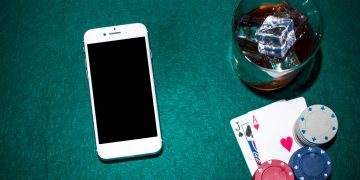 The Technological Evolution of Online Casinos: How Innovation is Shaping Gambling in the Digital Age