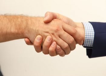 Choosing a UK Chemical Manufacturing Co: 10 Considerations